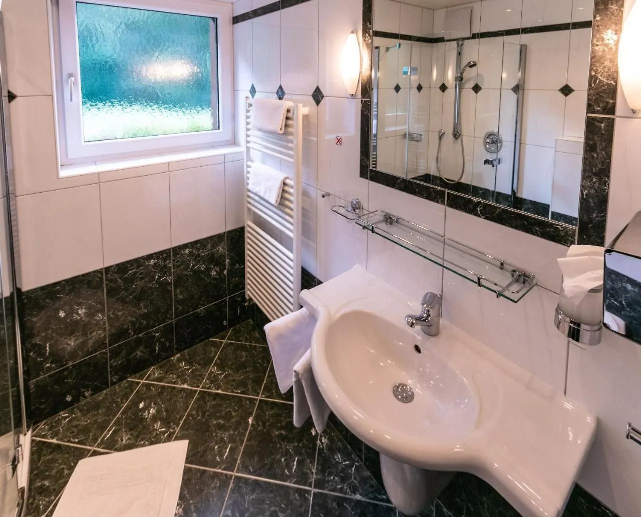 Pension Bergfried Groedig 2*, Grodig Austria